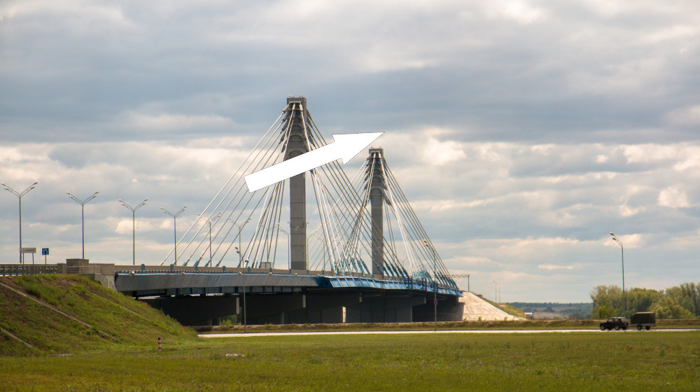 Кировский мост: судьба Сибири в его арке