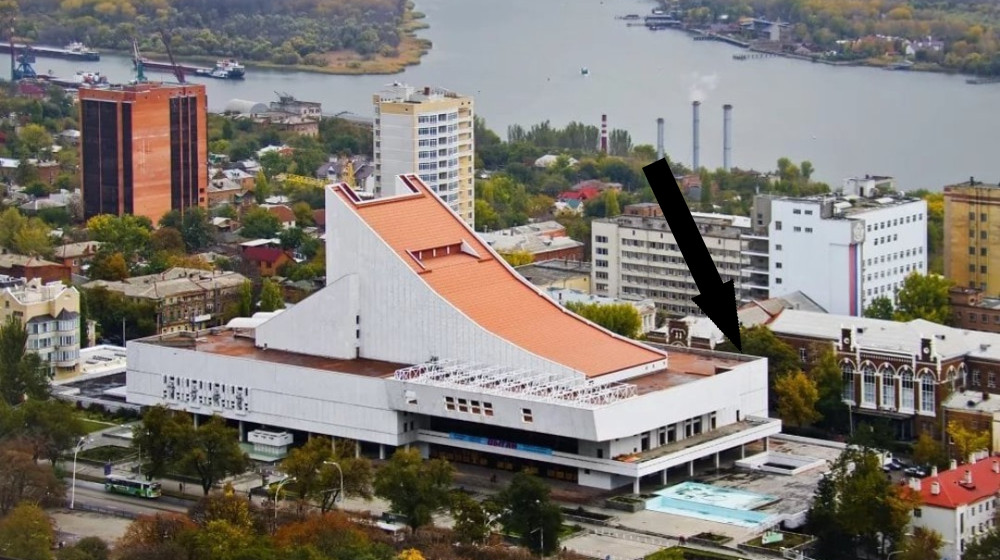 Театр на колесах: Ростов-на-Дону и его трактор